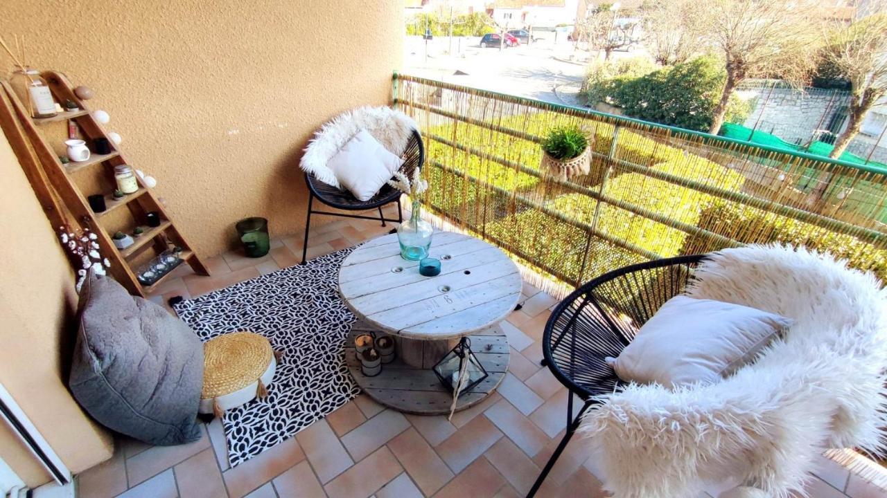 Appartement Un Nid D'Amour à Ruoms Extérieur photo
