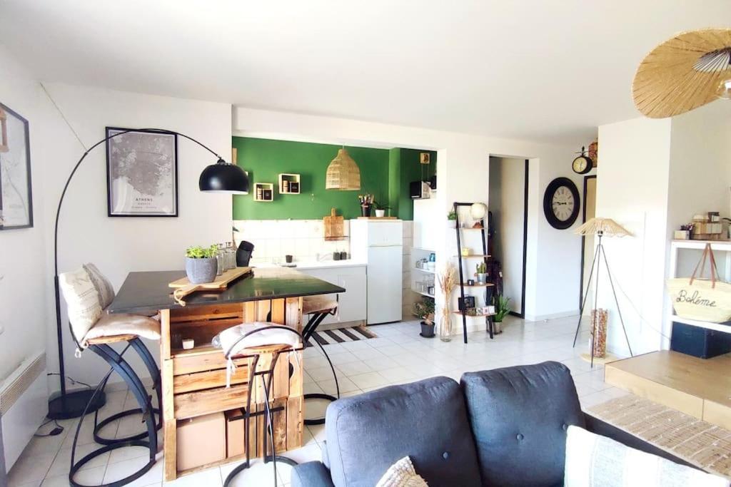 Appartement Un Nid D'Amour à Ruoms Extérieur photo